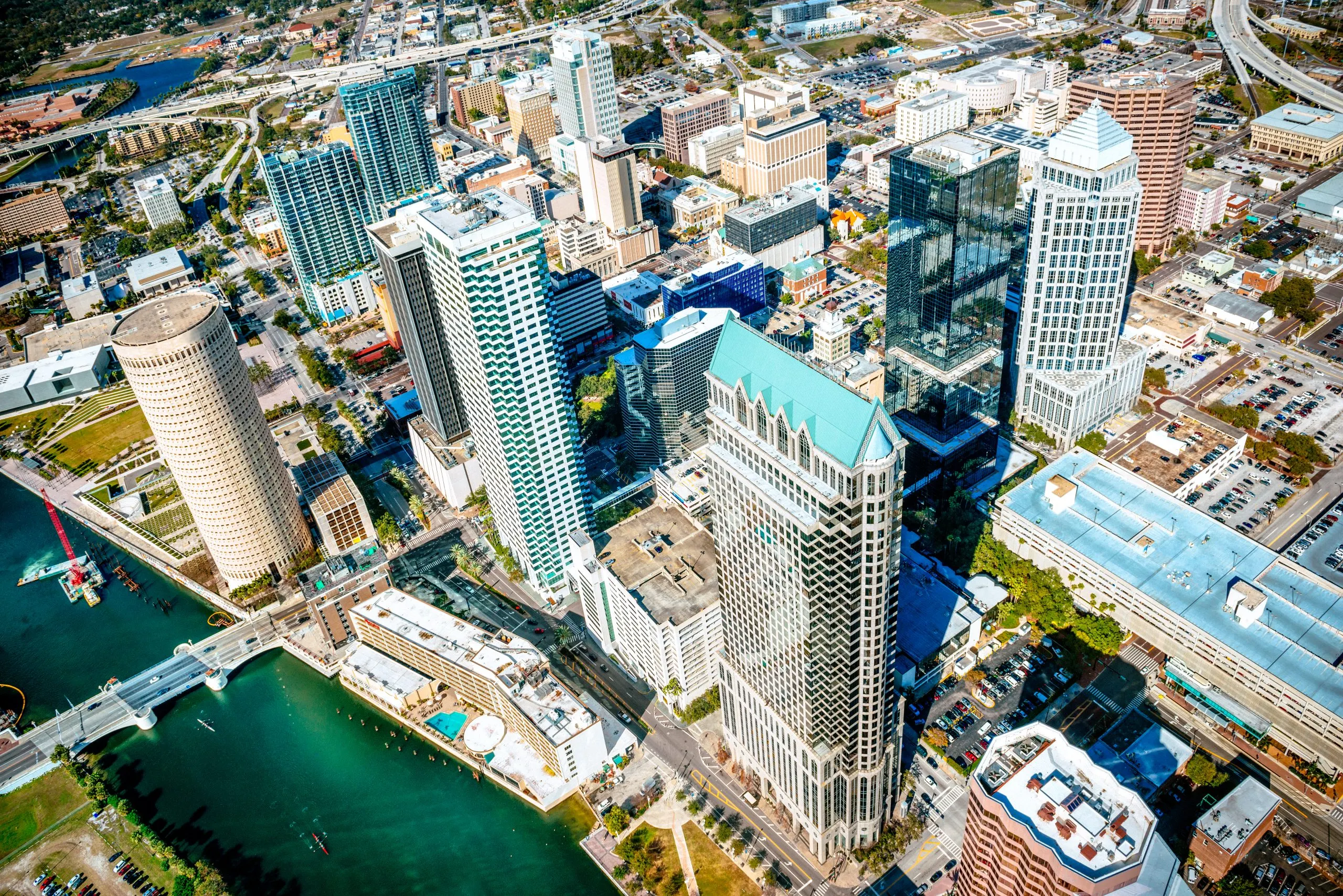 Tampa Skyline Helicopter Intro
